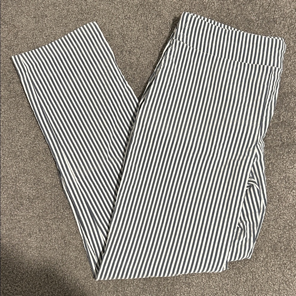 Striped capri pants
